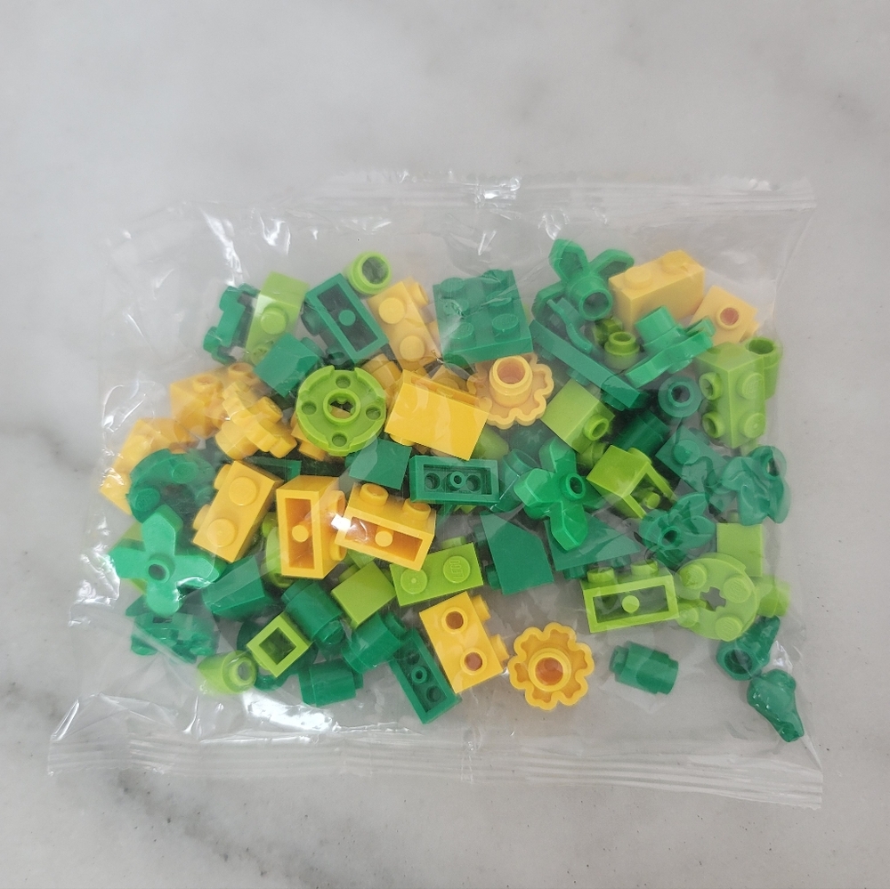Legos - Picture 4 of 9